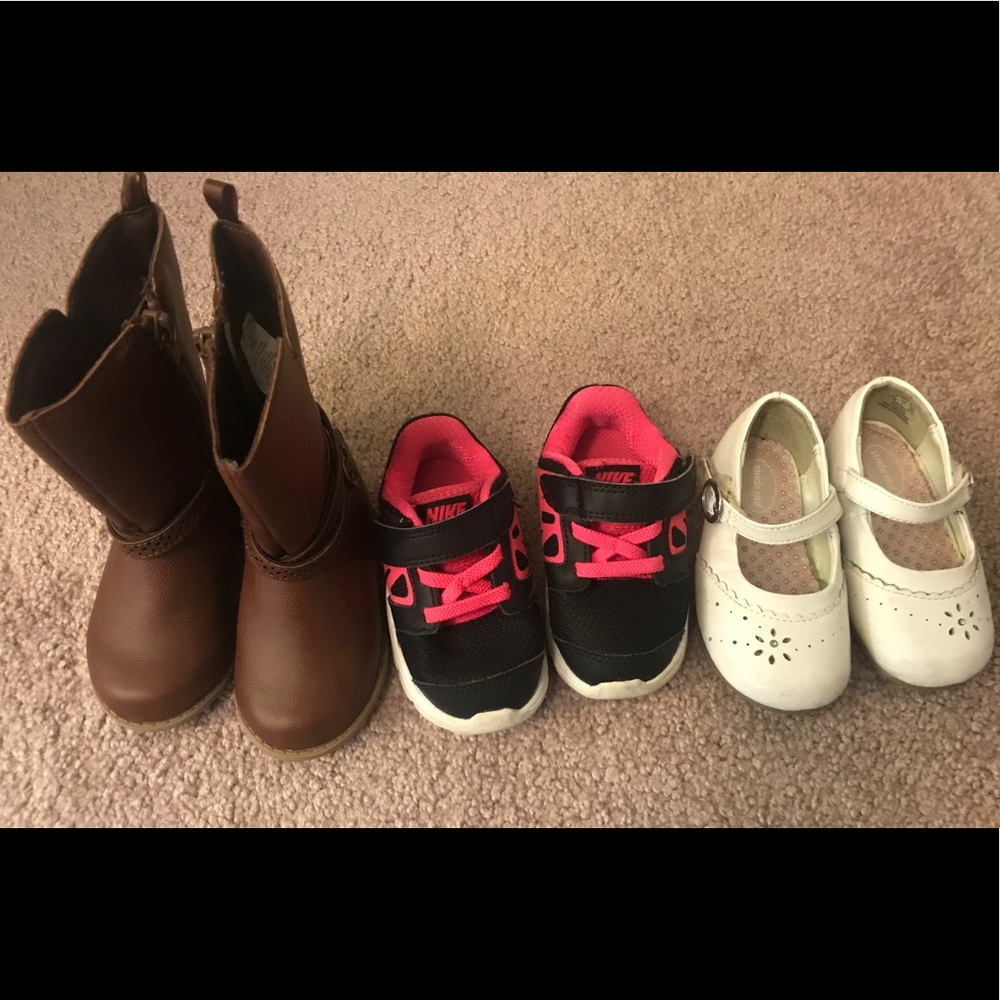 3 pair of toddler size 5 shoes in great condition